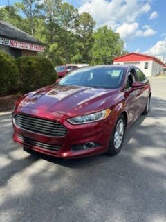 2015 Ford Fusion SE FWD photo