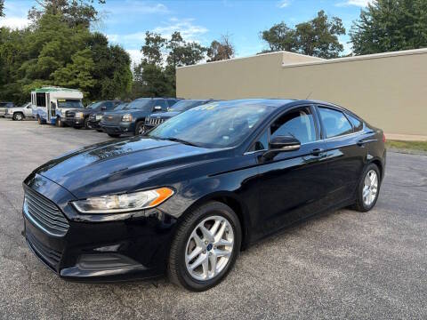 2016 Ford Fusion SE FWD photo