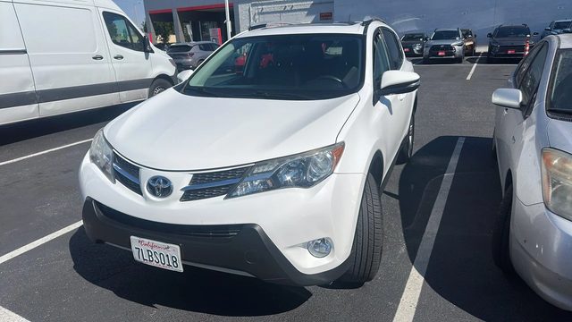 2015 Toyota RAV4 XLE AWD photo