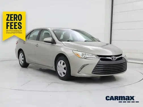 2015 Toyota Camry LE FWD photo