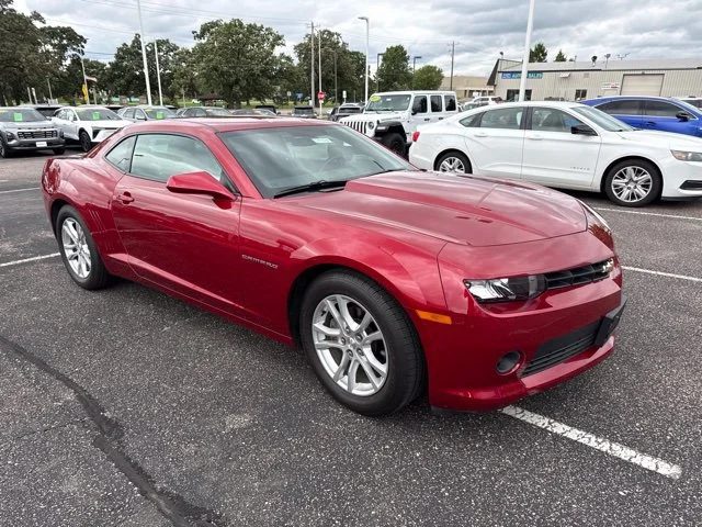 2015 Chevrolet Camaro LT RWD photo