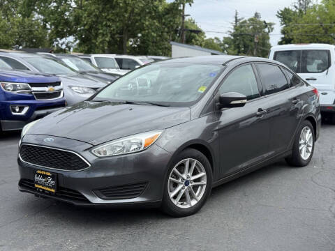 2015 Ford Focus SE FWD photo