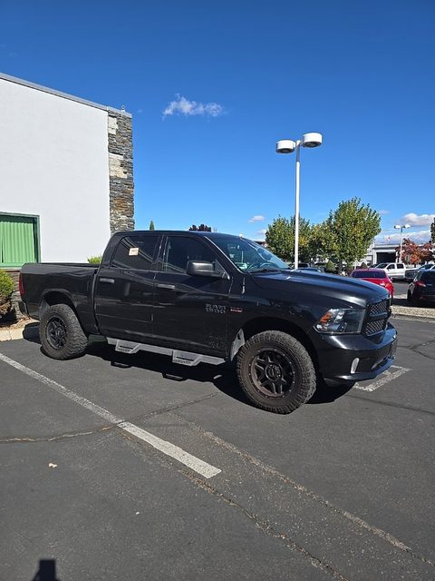 2015 Ram 1500 Express 4WD photo