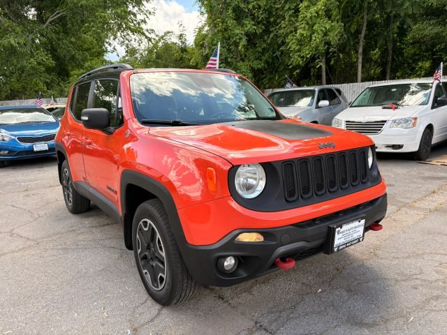 2015 Jeep Renegade Trailhawk 4WD photo