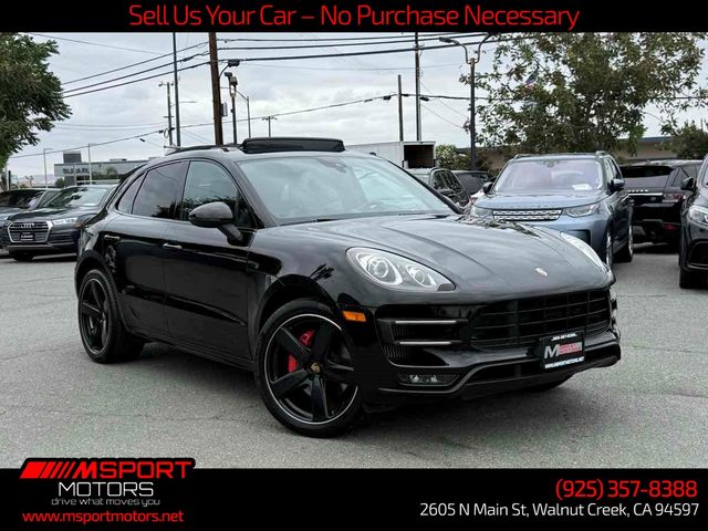 2015 Porsche Macan Turbo AWD photo