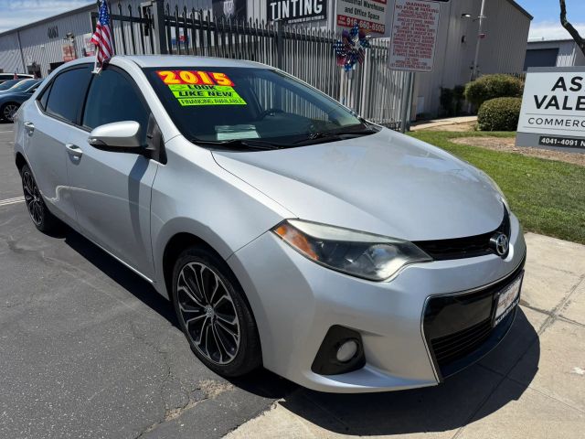 2015 Toyota Corolla L FWD photo