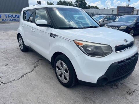 2015 Kia Soul Base FWD photo
