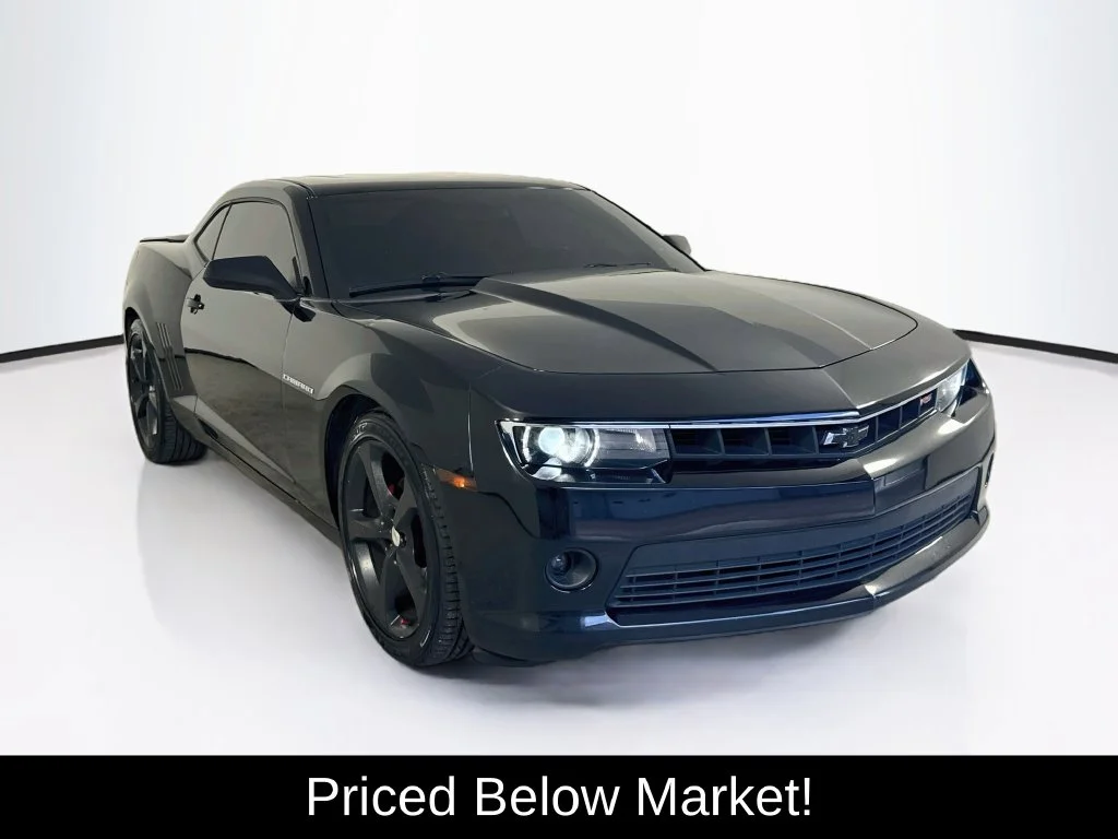 2015 Chevrolet Camaro LT RWD photo