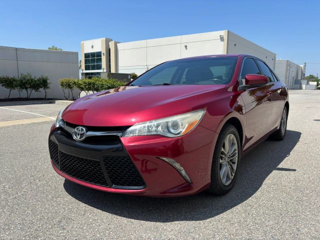 2015 Toyota Camry SE FWD photo