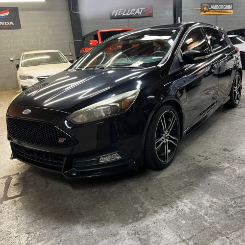 2015 Ford Focus ST FWD photo