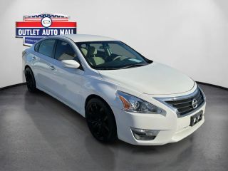 2015 Nissan Altima 2.5 S FWD photo