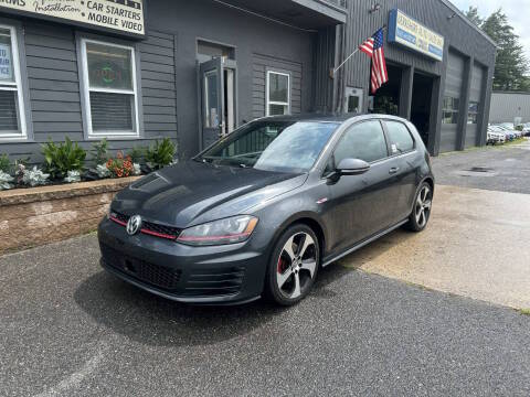 2015 Volkswagen Golf GTI S FWD photo