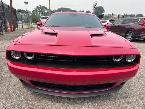2015 Dodge Challenger R/T Plus RWD photo