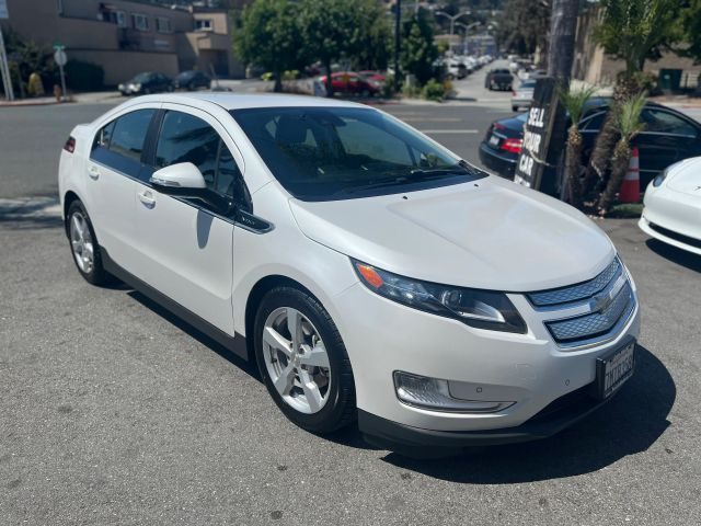 2015 Chevrolet Volt  FWD photo