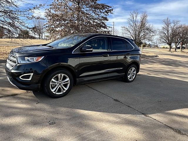 2015 Ford Edge SEL FWD photo
