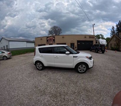 2015 Kia Soul Base FWD photo
