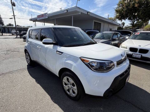 2015 Kia Soul Base FWD photo