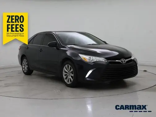 2015 Toyota Camry XLE FWD photo