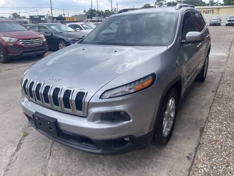 2015 Jeep Cherokee Latitude FWD photo