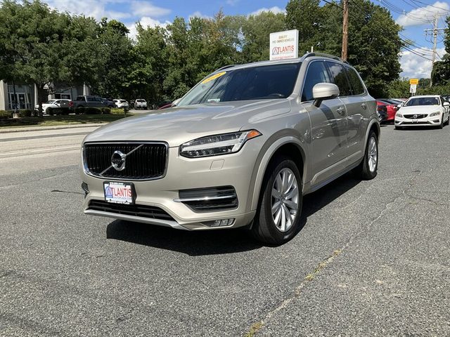 2016 Volvo XC90 T6 Momentum AWD photo