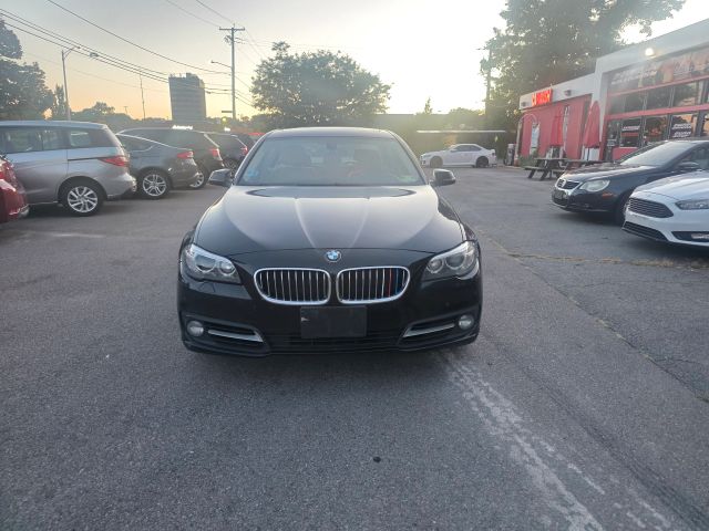 2015 BMW 5 Series 528i xDrive AWD photo