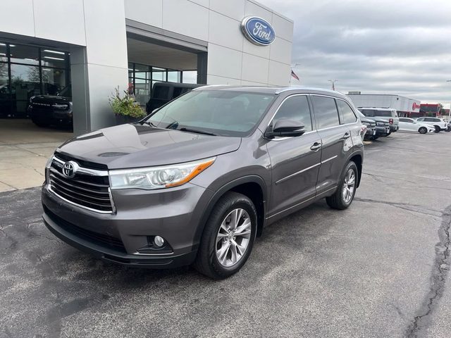 2015 Toyota Highlander XLE AWD photo
