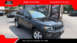 2015 Jeep Grand Cherokee Laredo 4WD photo