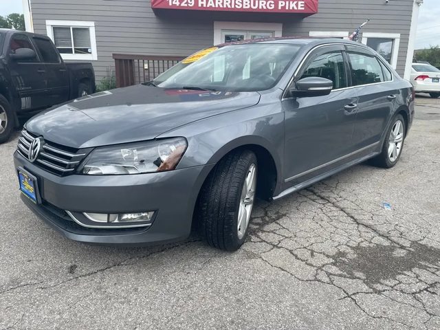 2015 Volkswagen Passat 1.8T SE w/Sunroof & Nav FWD photo
