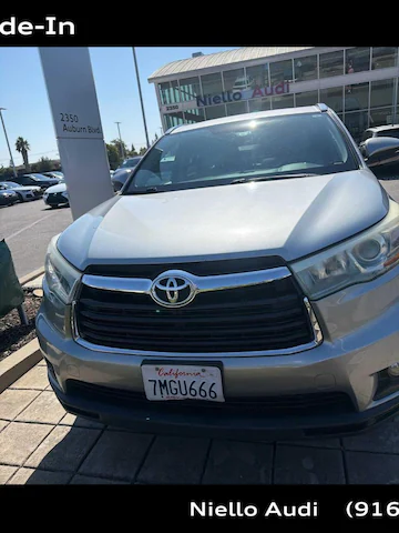 2015 Toyota Highlander XLE AWD photo