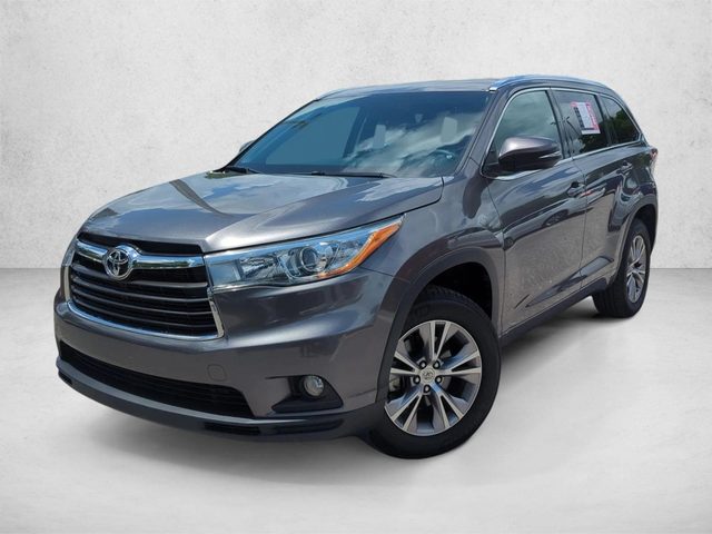 2015 Toyota Highlander XLE FWD photo