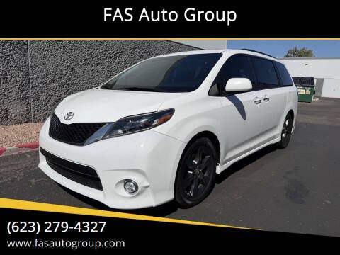 2015 Toyota Sienna  FWD photo
