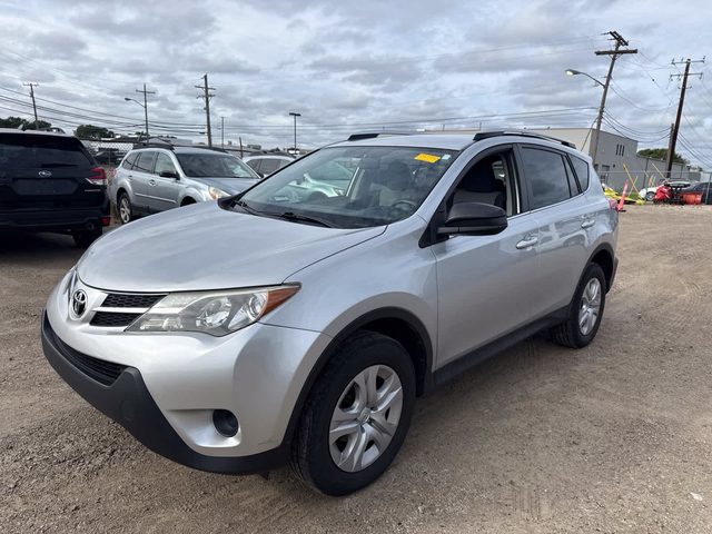 2015 Toyota RAV4 LE AWD photo