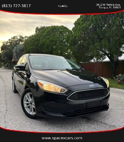 2015 Ford Focus SE FWD photo
