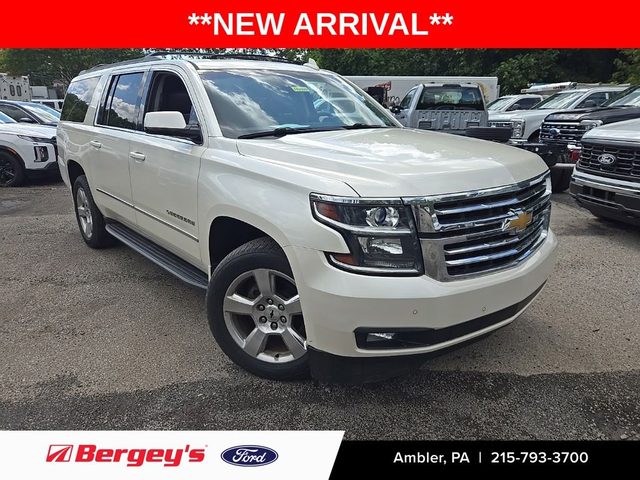 2015 Chevrolet Suburban LT 4WD photo