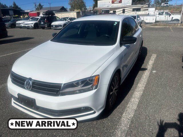2015 Volkswagen Jetta 1.8T Sport FWD photo