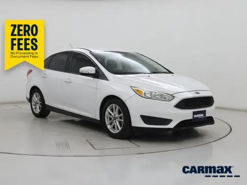 2015 Ford Focus SE FWD photo
