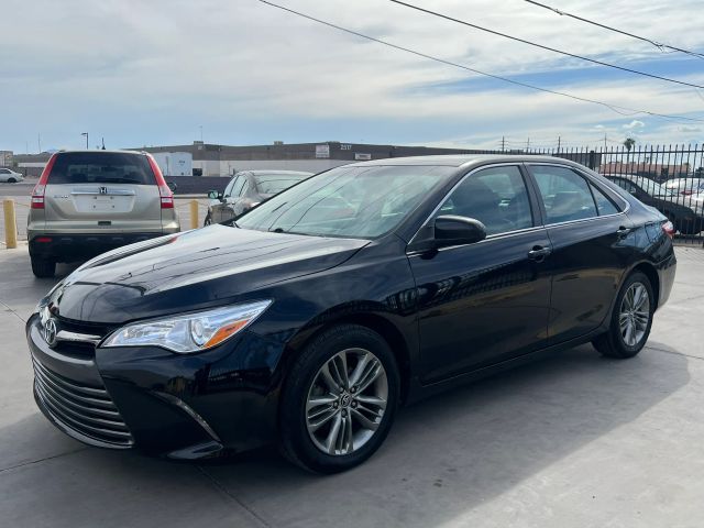 2015 Toyota Camry SE FWD photo