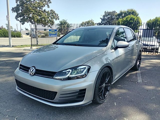 2015 Volkswagen Golf TDI S FWD photo