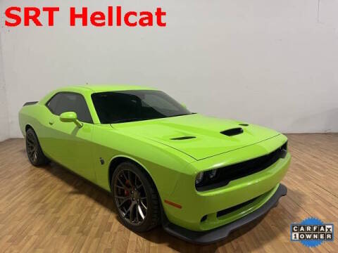 2015 Dodge Challenger SRT Hellcat RWD photo