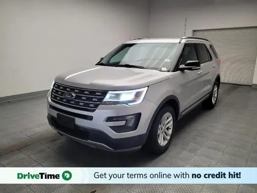 2016 Ford Explorer XLT FWD photo