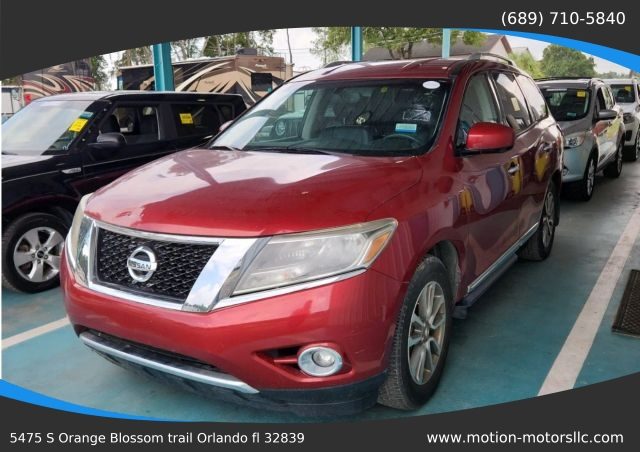 2015 Nissan Pathfinder S FWD photo