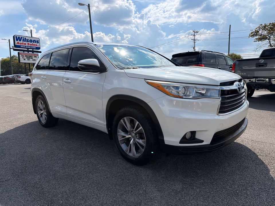 2015 Toyota Highlander XLE AWD photo