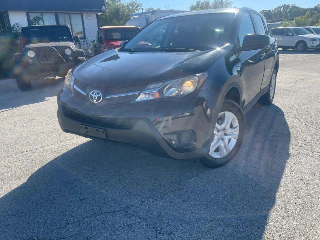 2015 Toyota RAV4 LE AWD photo