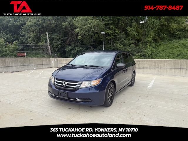 2015 Honda Odyssey LX FWD photo