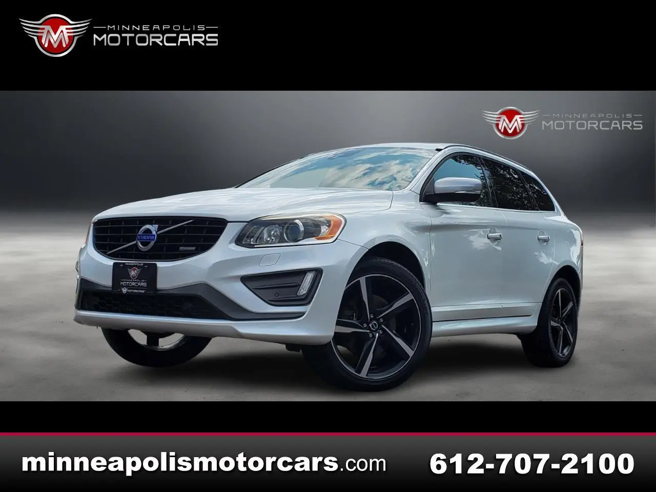 2015 Volvo XC60 T6 R-Design Platinum AWD photo