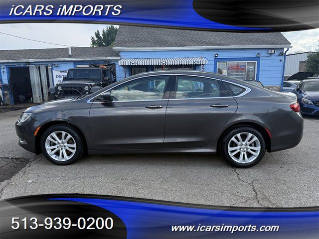 2015 Chrysler 200 Limited FWD photo