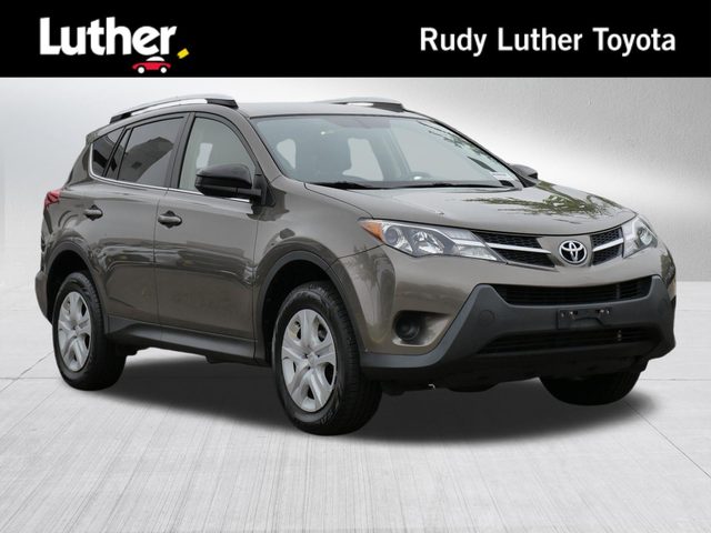 2015 Toyota RAV4 LE AWD photo
