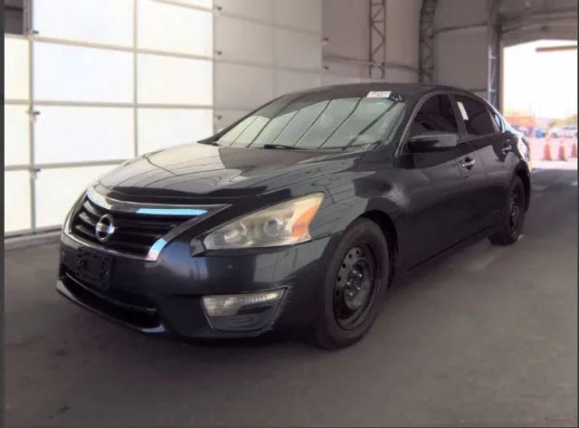 2015 Nissan Altima 2.5 S FWD photo