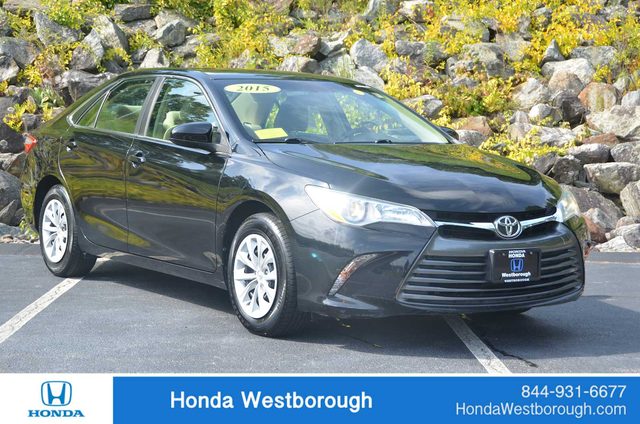 2015 Toyota Camry LE FWD photo