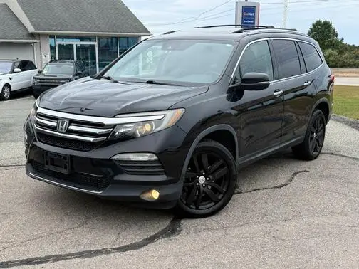 2016 Honda Pilot Touring AWD photo
